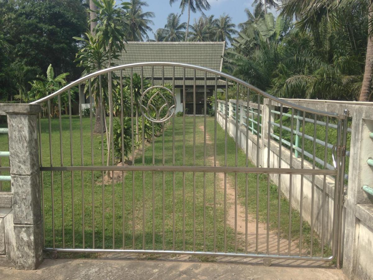 Bed and Breakfast Baan Sawainam Тау Экстерьер фото