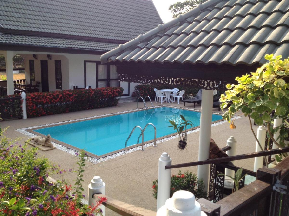 Bed and Breakfast Baan Sawainam Тау Экстерьер фото