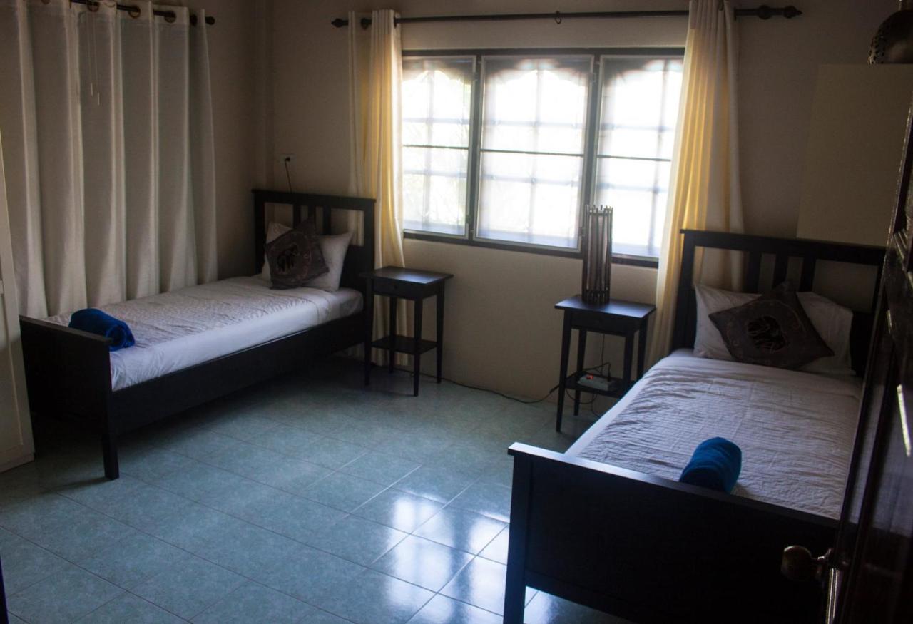 Bed and Breakfast Baan Sawainam Тау Экстерьер фото