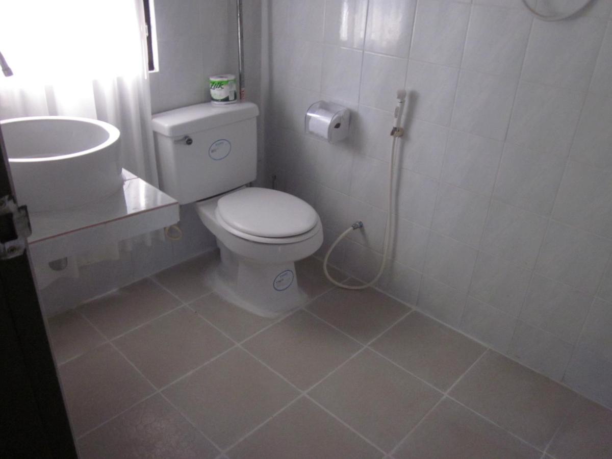Bed and Breakfast Baan Sawainam Тау Экстерьер фото