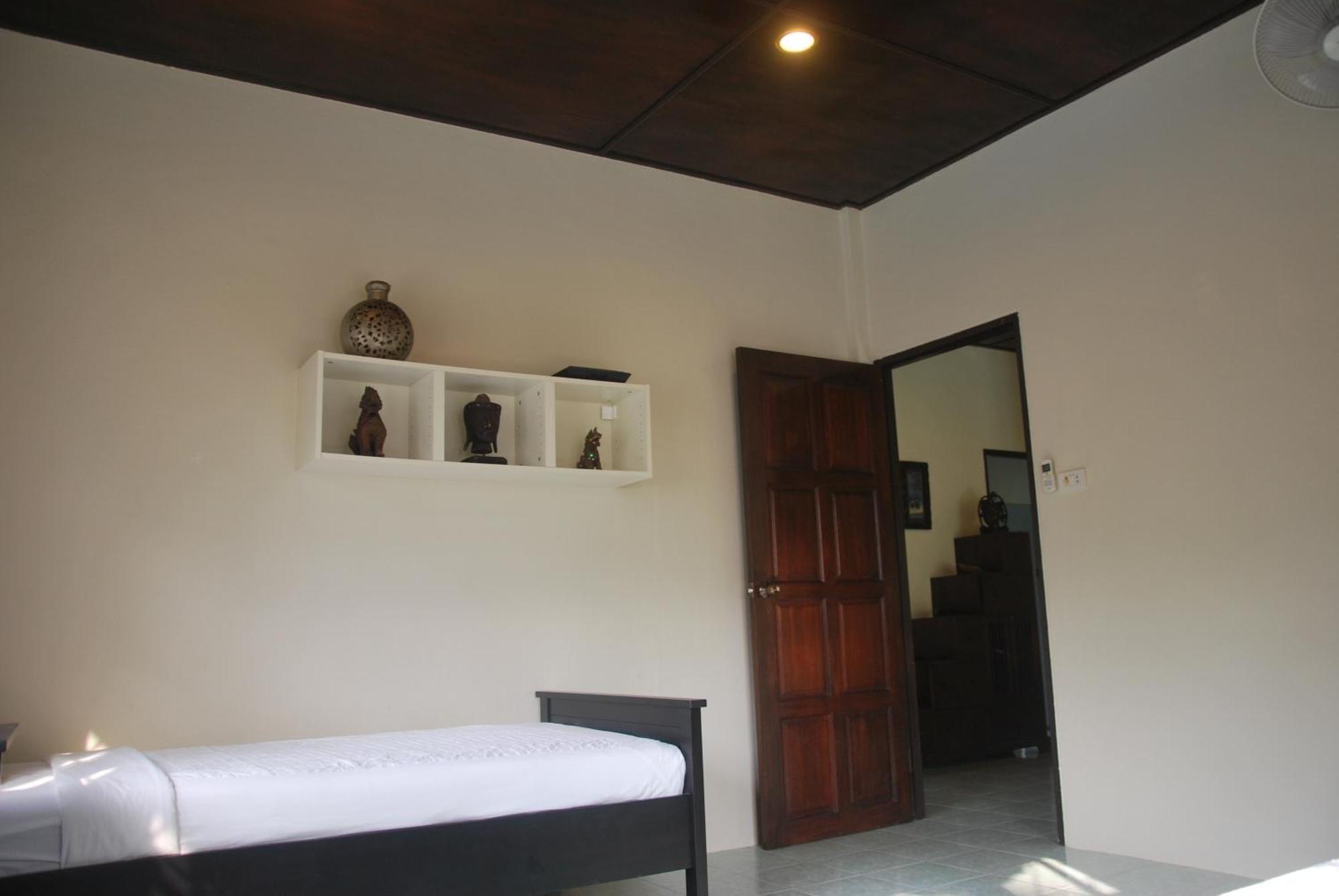 Bed and Breakfast Baan Sawainam Тау Экстерьер фото